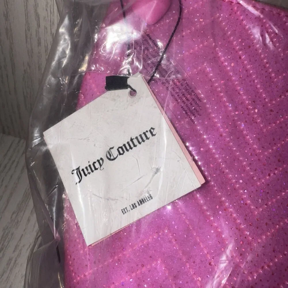 Juicy Couture Bright Pink Cosmetic Storage Zipper Style Purse New With Tags
